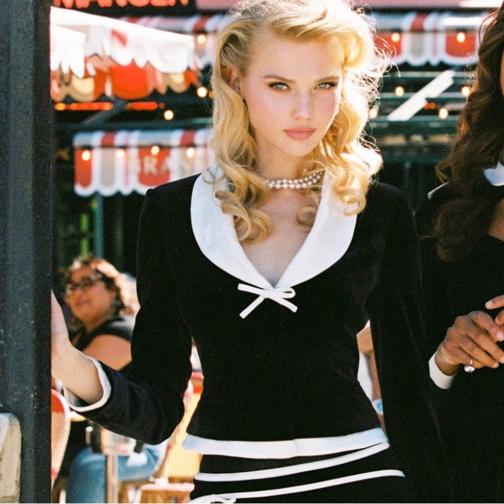 Nana Jacqueline Victoria Velvet Blazer